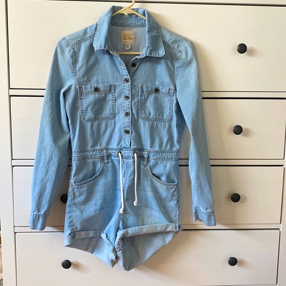 BillaBong long sleeve, size small, cotton. - Picture 2 of 9